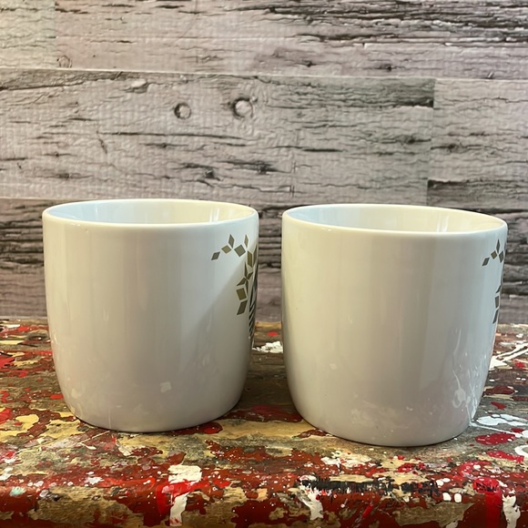 (Get 2!) Starbucks 2013 Holiday Collection Mugs 14 fl/oz - Picture 3 of 10